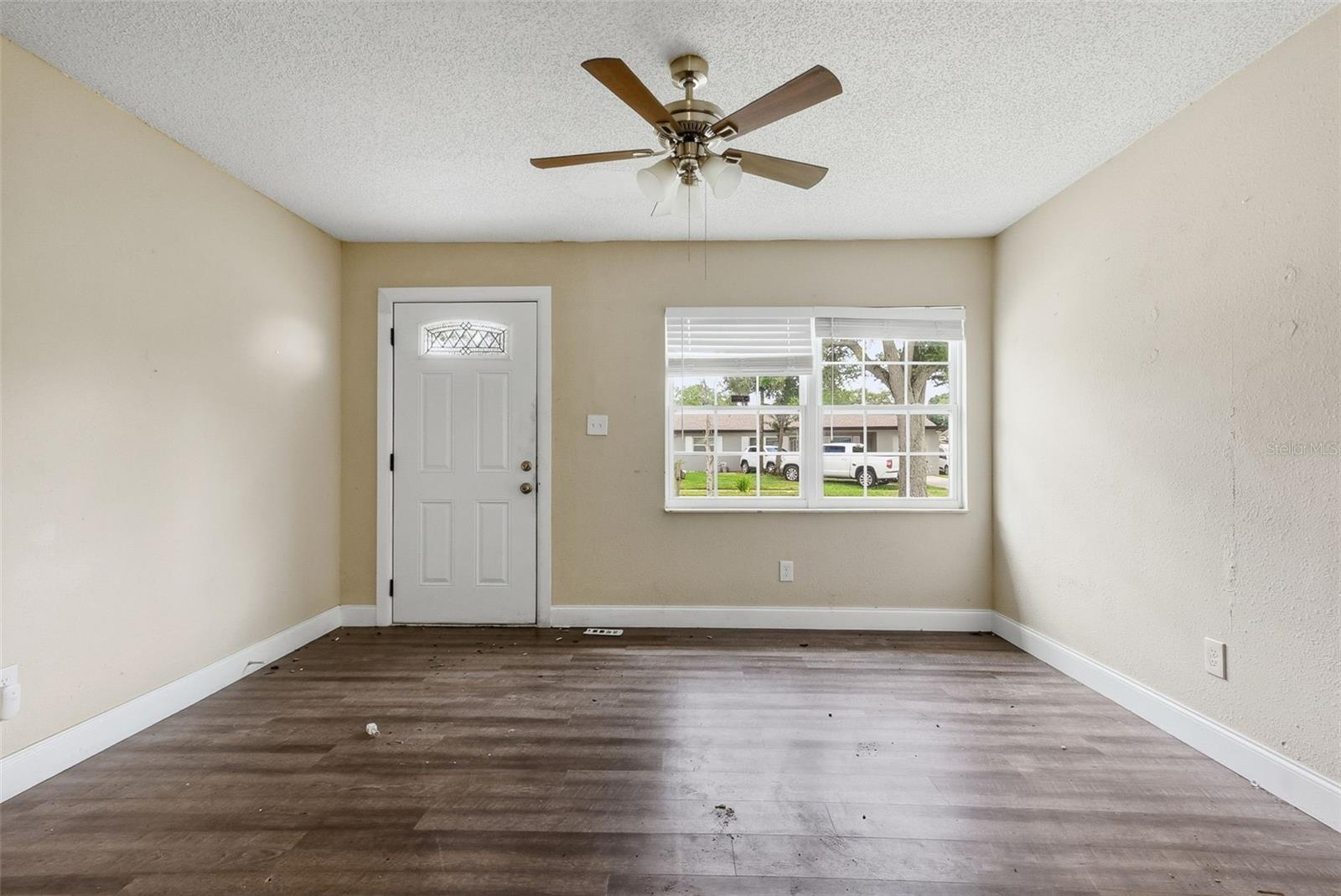 4788 Pleasant Valley Ct Property Photo 8