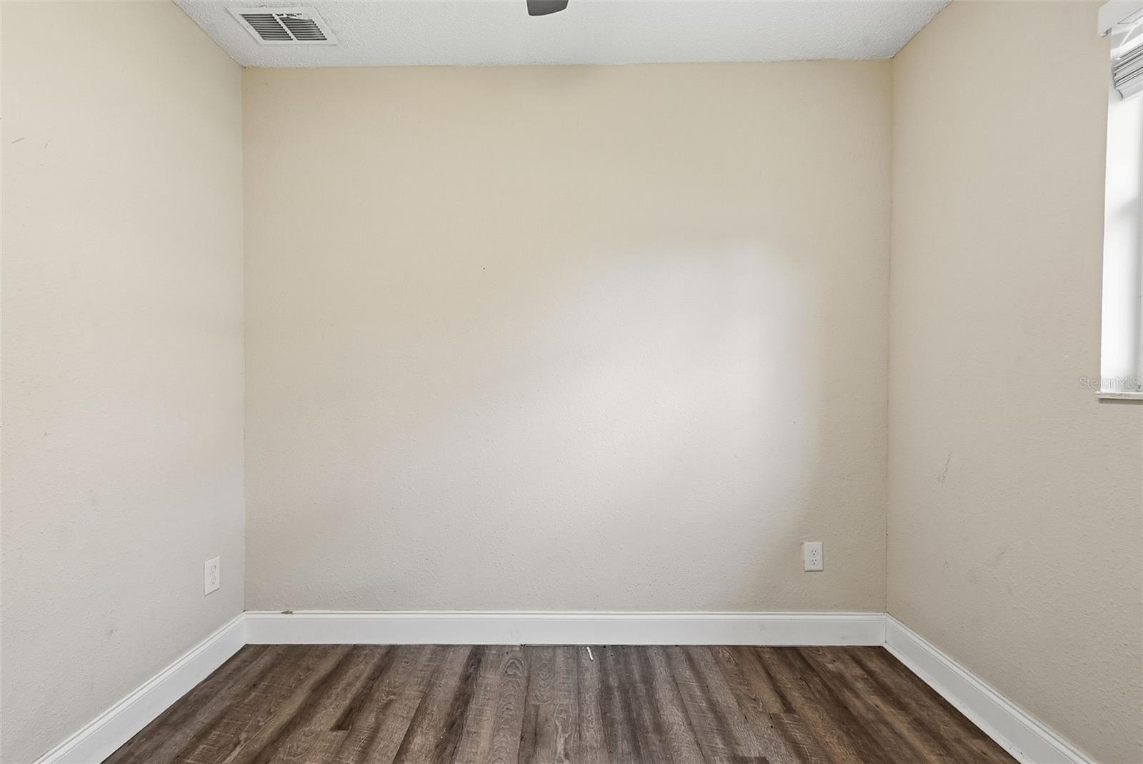 4788 Pleasant Valley Ct Property Photo 16