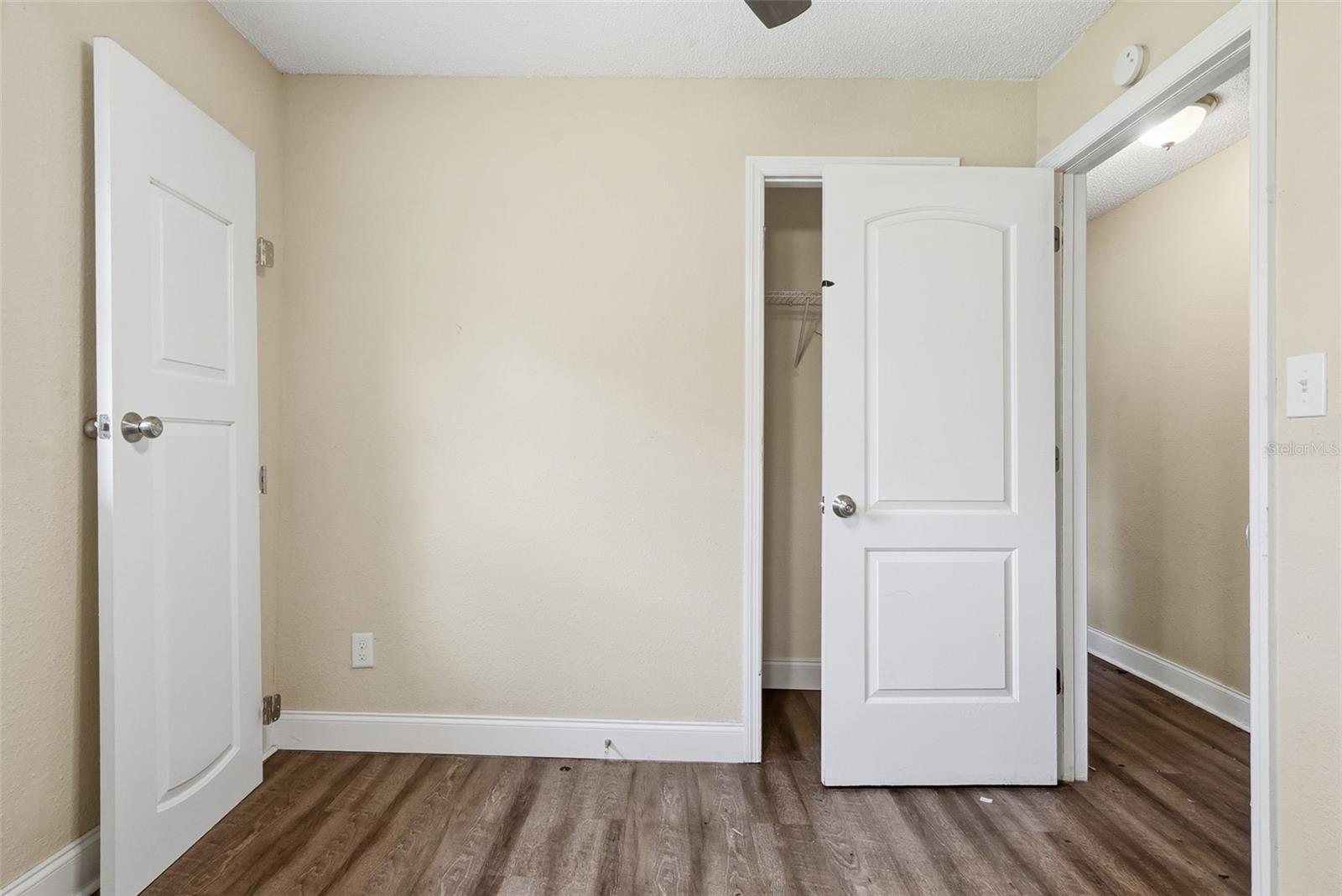 4788 Pleasant Valley Ct Property Photo 17
