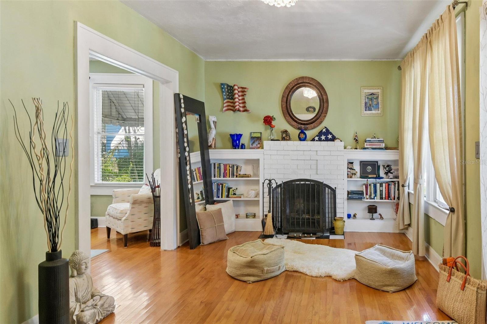 2319 W North B St Property Photo 5