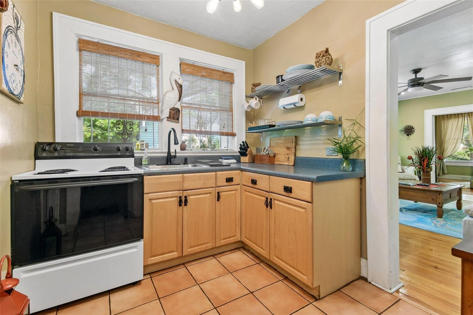 2319 W North B St Property Photo 13