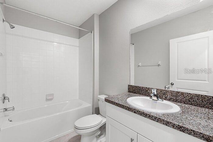 7222 Ronnie Garden Ct Property Photo 14