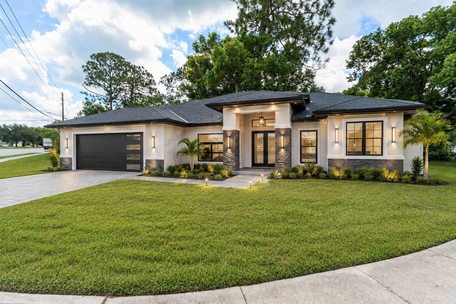 Seminola Blvd Property Photo 3