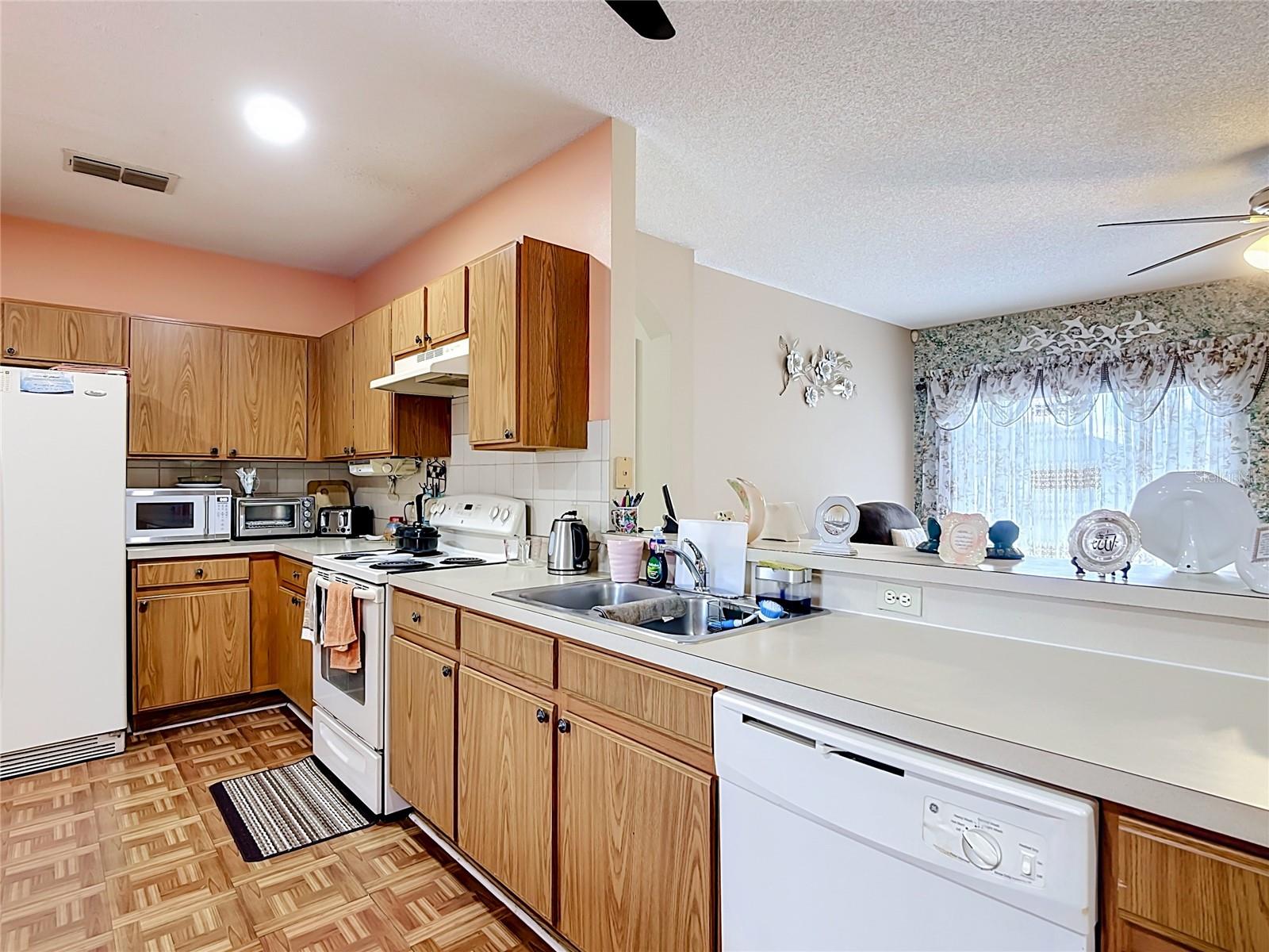 1014 Deddington Pl Property Photo 5