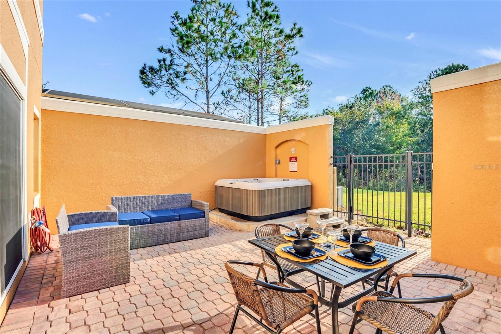 4706 Vero Beach Pl Property Photo 20