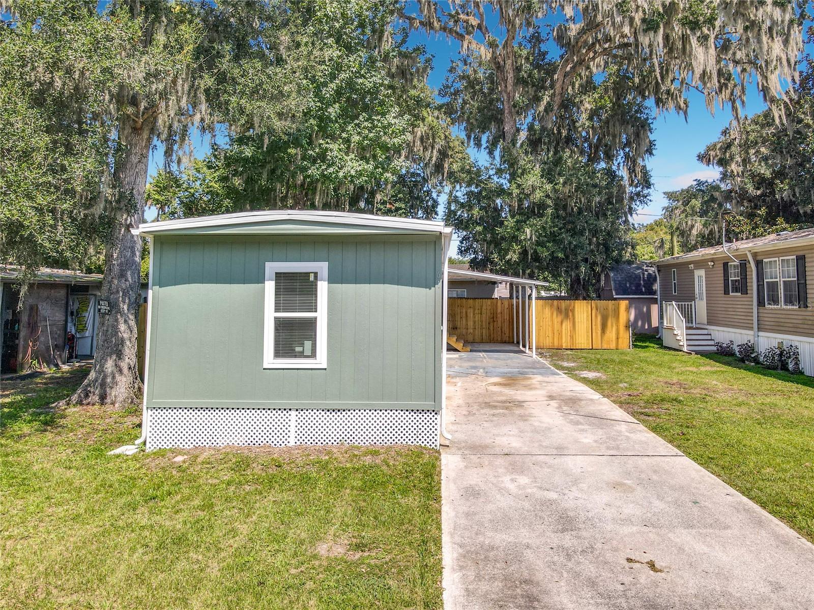 61 GOLDEN GATE CIR