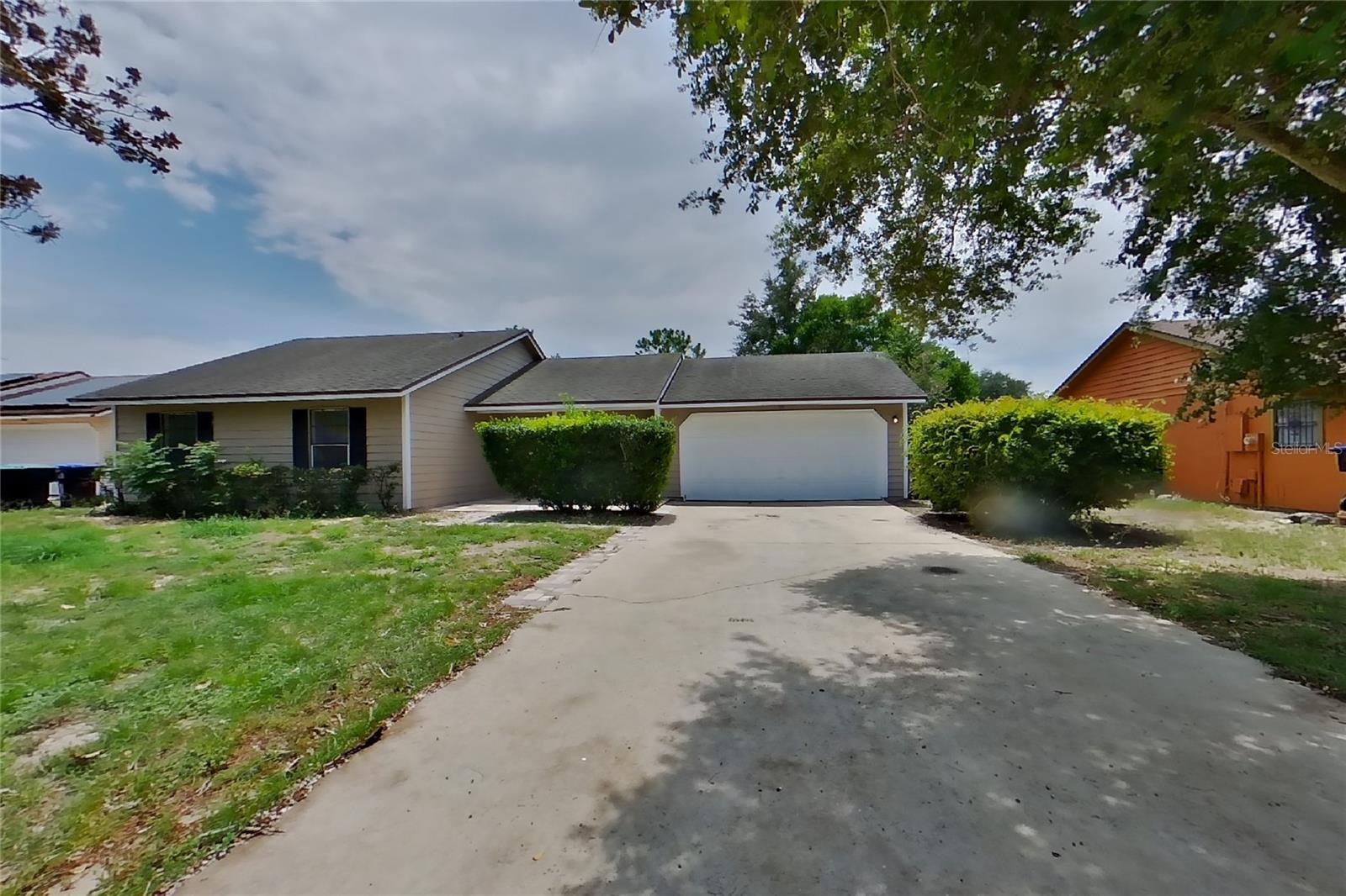 O6433840 Property Photo 1