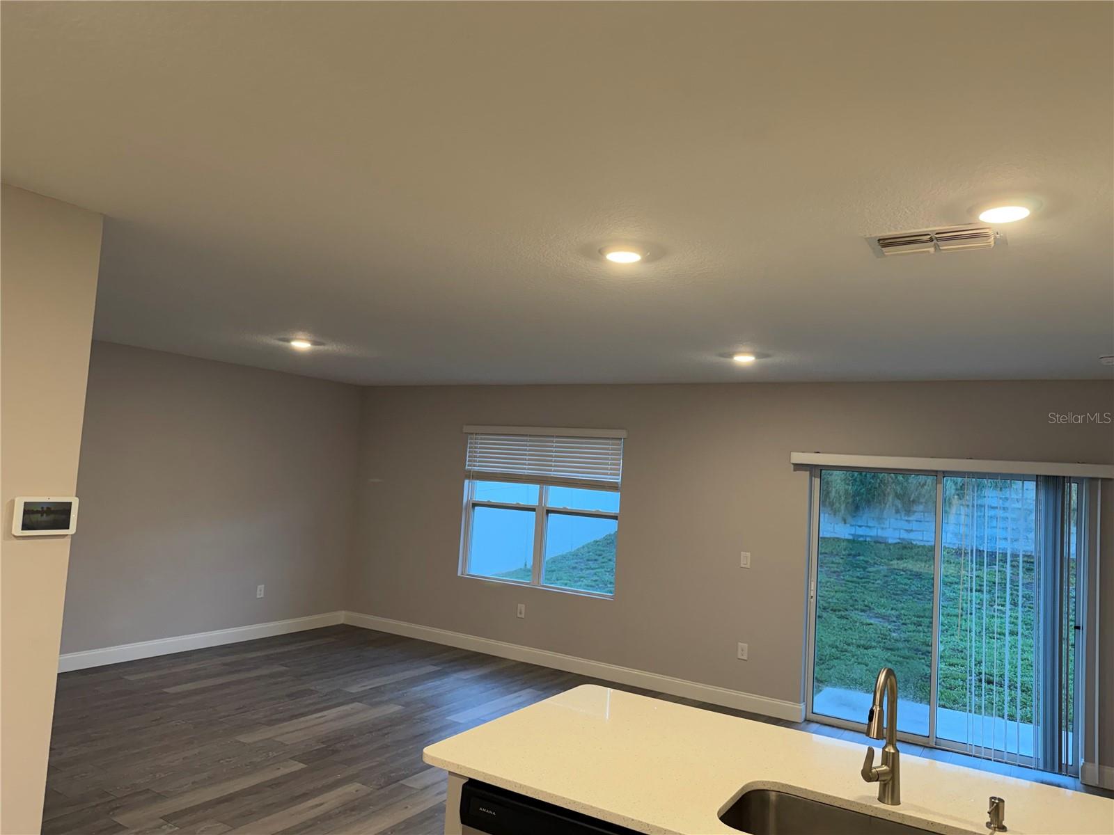 253 Meadowbrook Blvd Property Photo 3