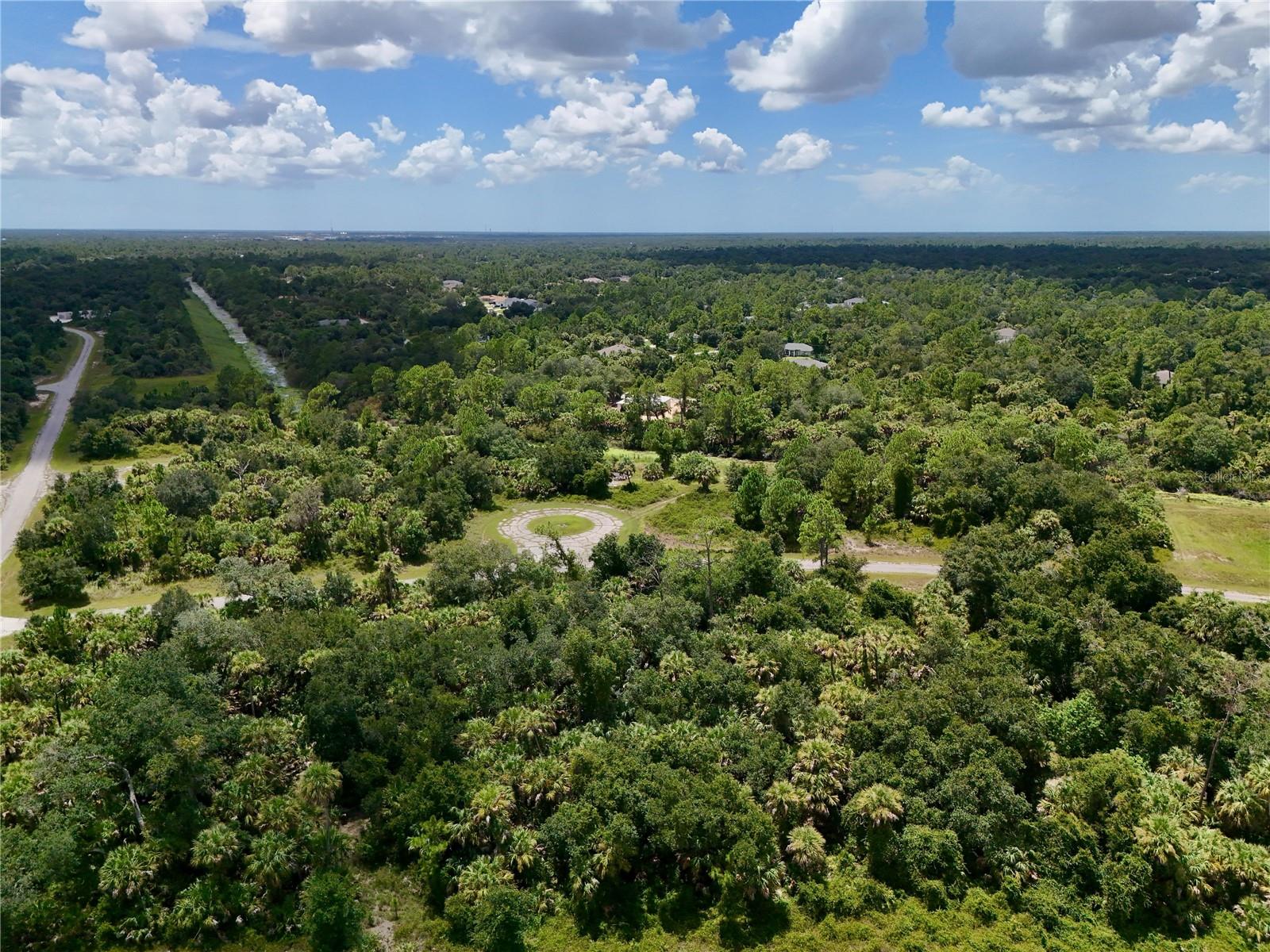 O6433850 Property Photo 18