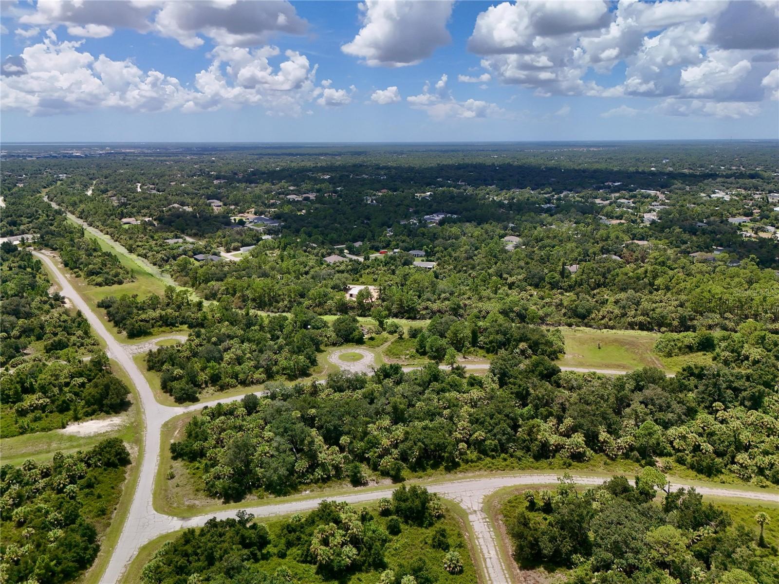 O6433850 Property Photo 29
