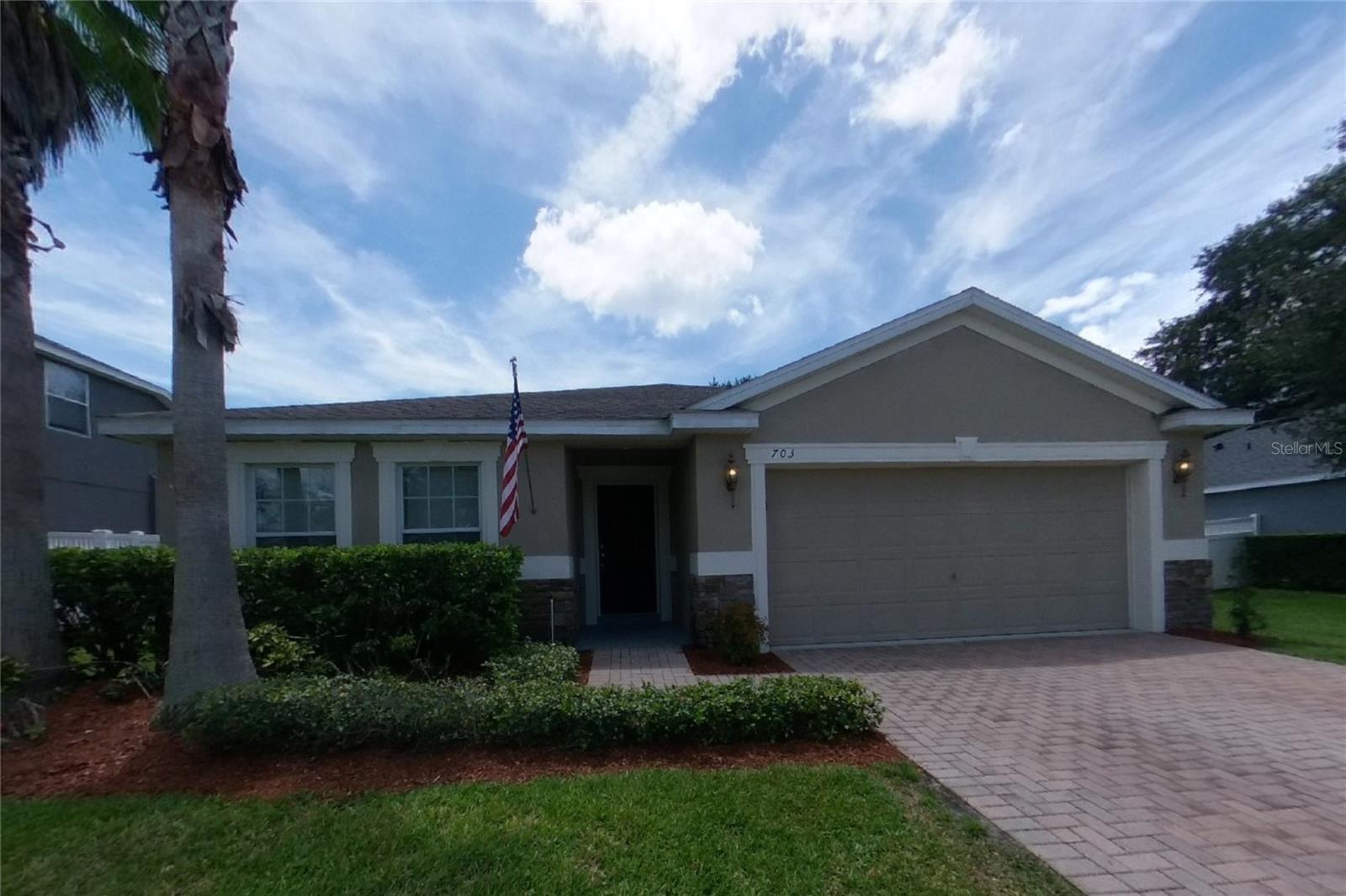 O6433852 Property Photo 1