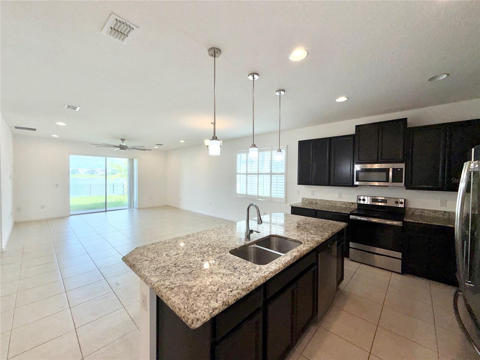 2240 Rush Bay Way Property Photo 6