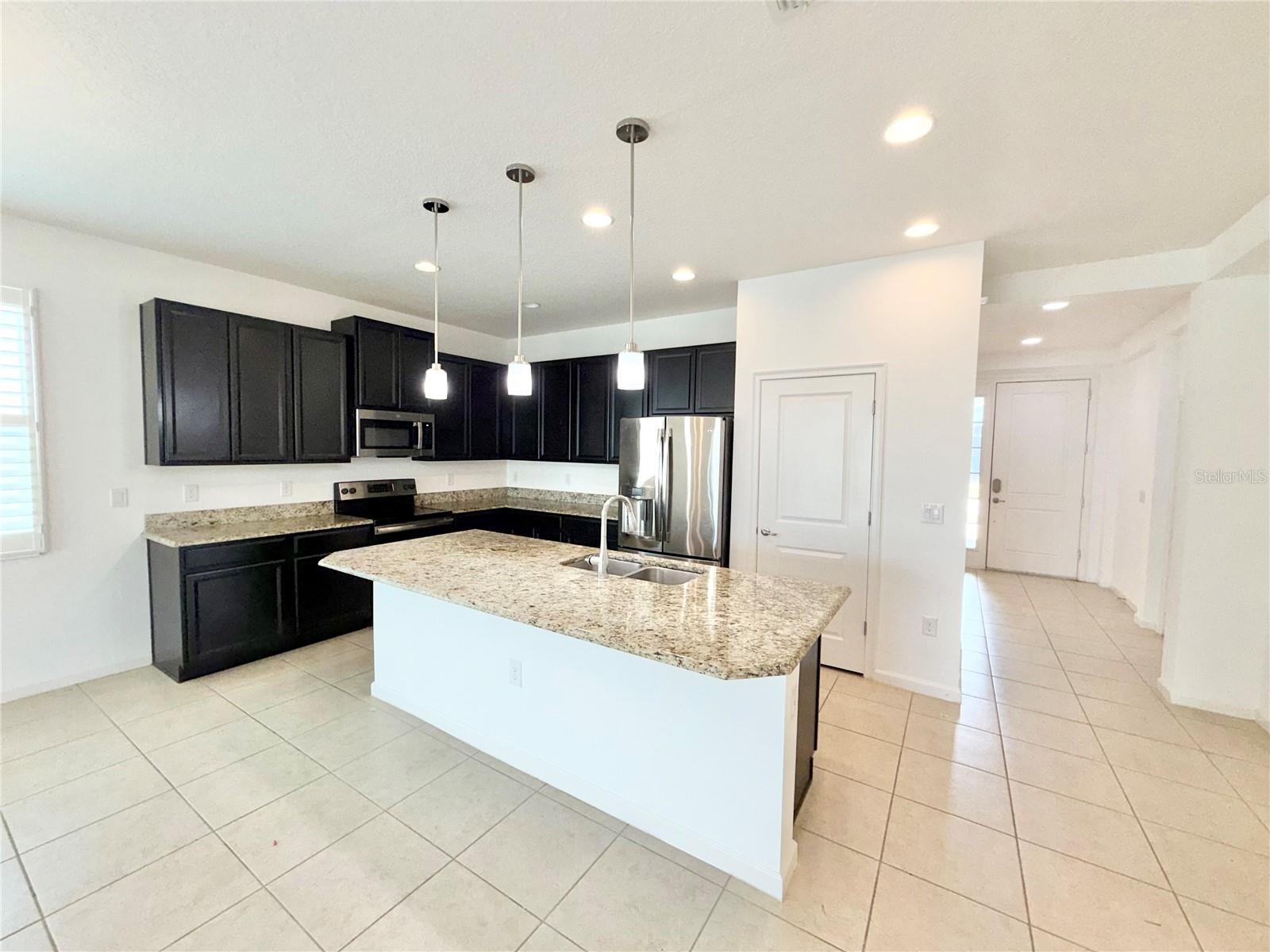 2240 Rush Bay Way Property Photo 8