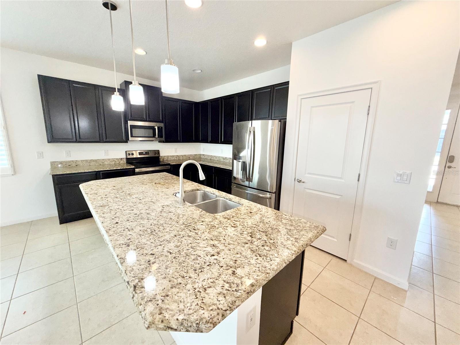 2240 Rush Bay Way Property Photo 9