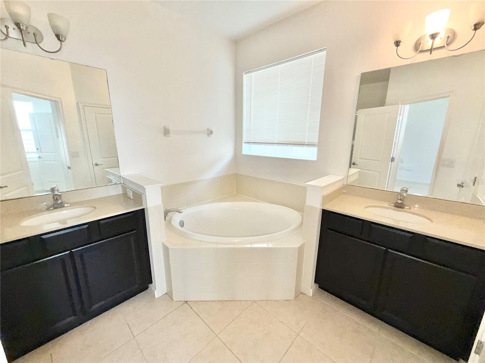 2240 Rush Bay Way Property Photo 16