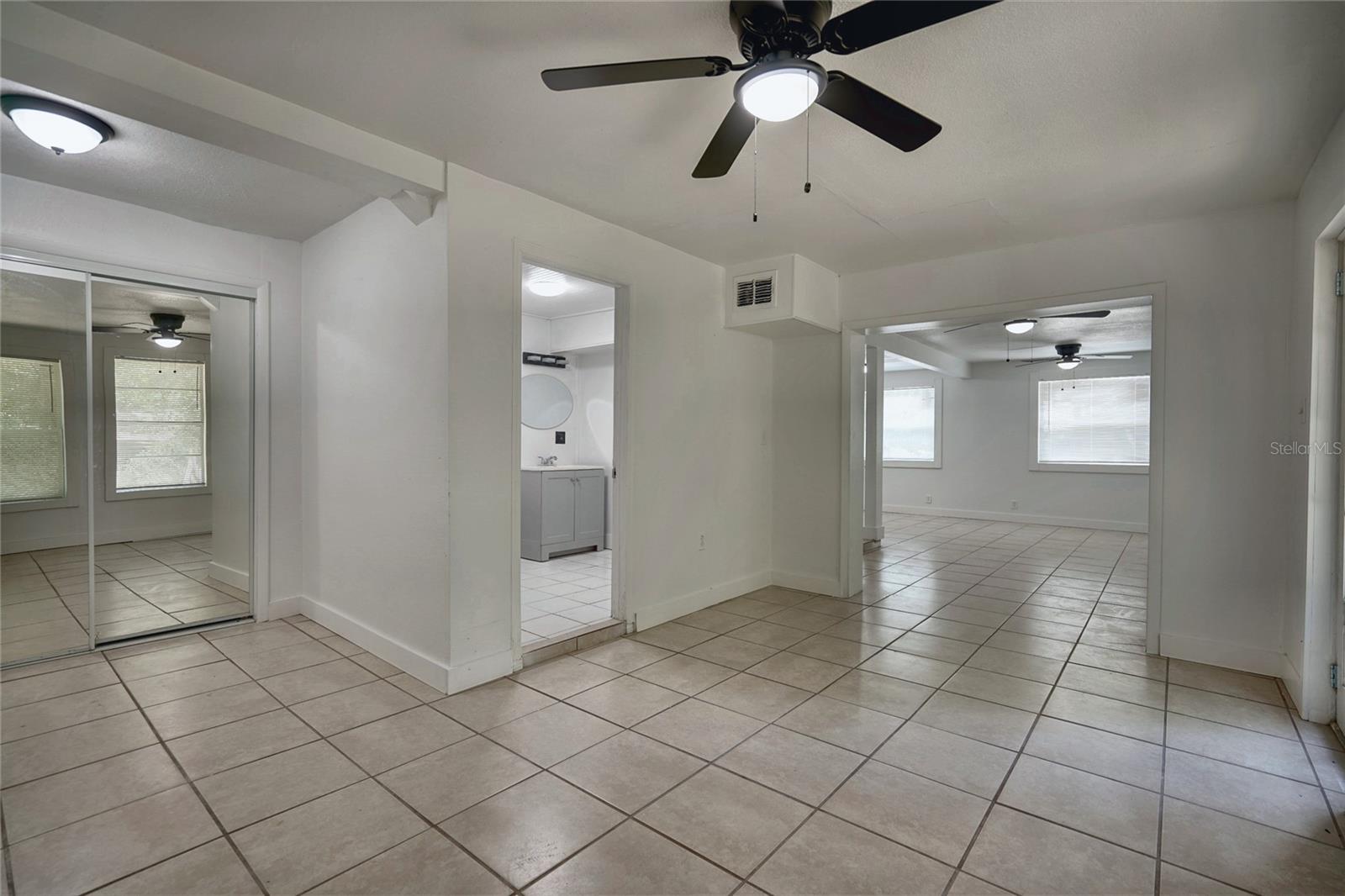 5625 Bryson Dr Property Photo 10