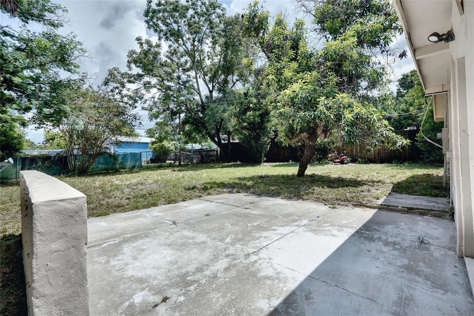 5625 Bryson Dr Property Photo 16