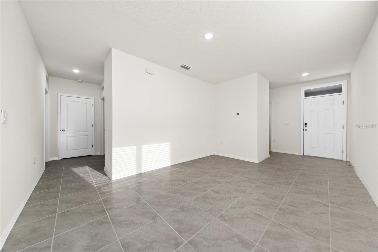 2667 Swooping Sparrow Dr Property Photo 4