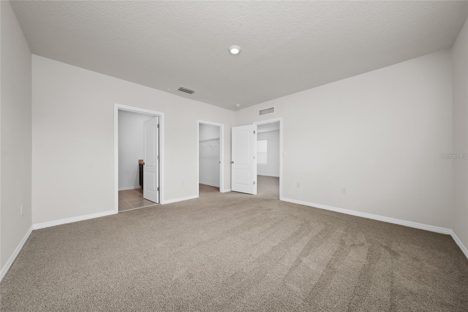 2667 Swooping Sparrow Dr Property Photo 10