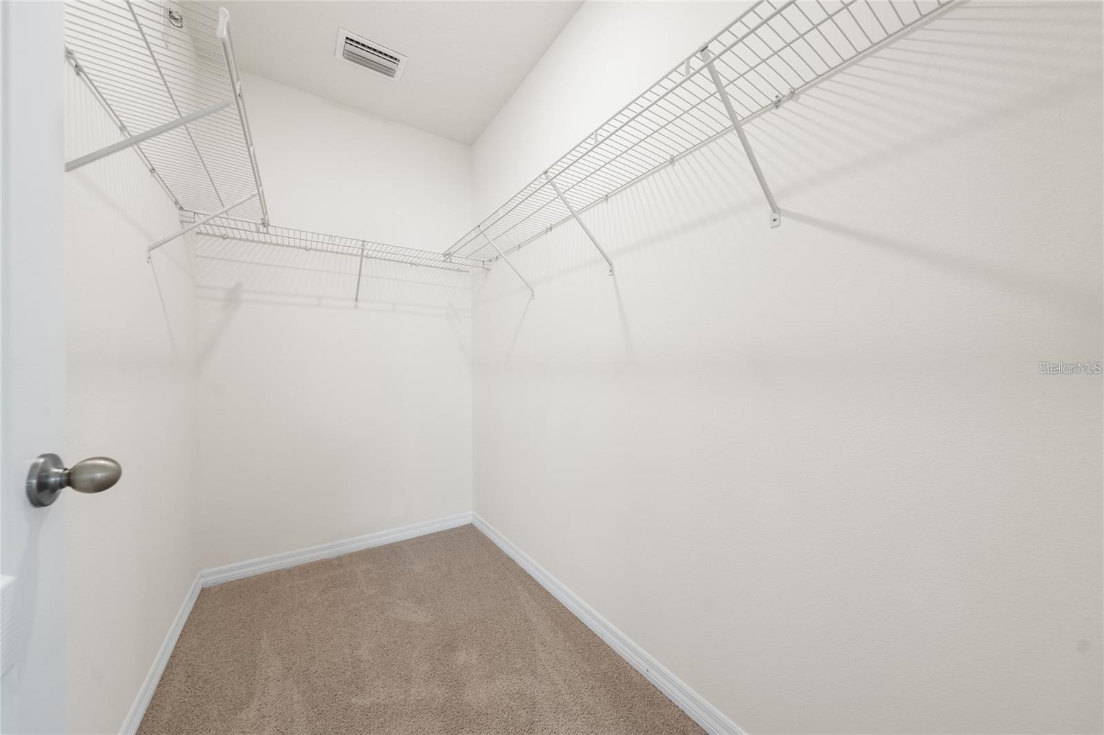 2667 Swooping Sparrow Dr Property Photo 12