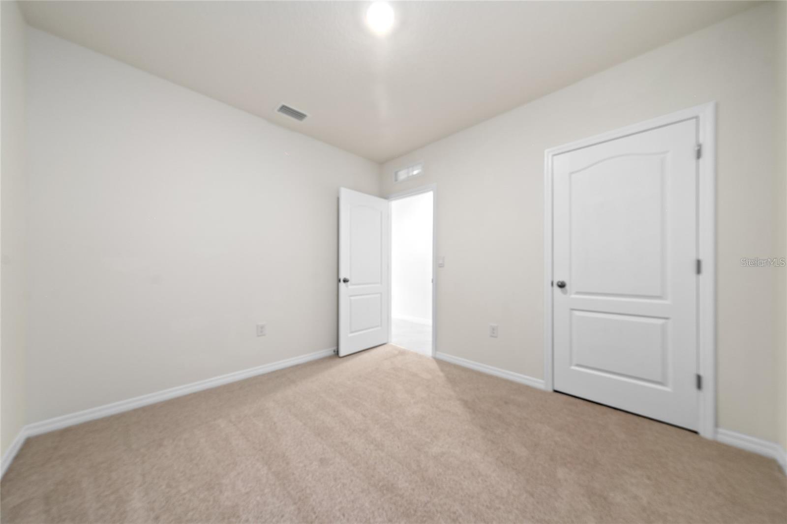2667 Swooping Sparrow Dr Property Photo 14