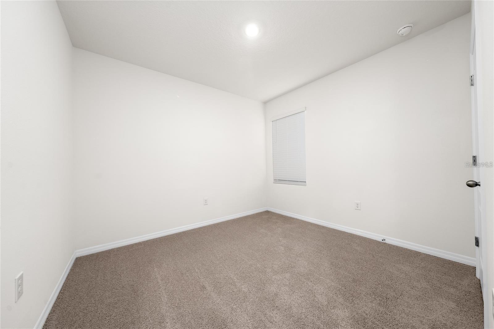 2667 Swooping Sparrow Dr Property Photo 15