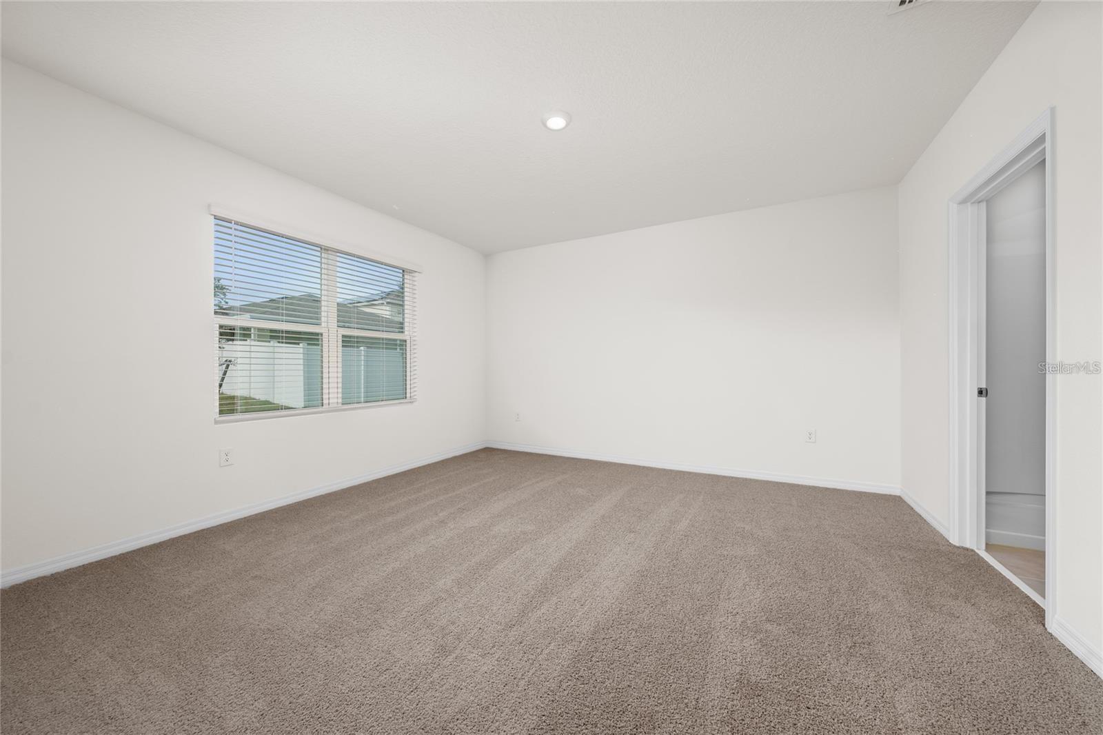 2667 Swooping Sparrow Dr Property Photo 17
