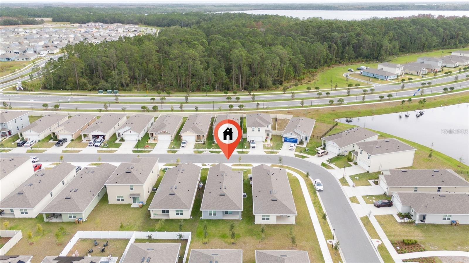 2667 Swooping Sparrow Dr Property Photo 24