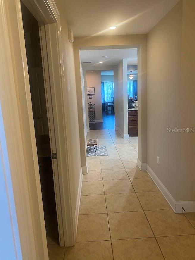 O6433900 Property Photo 5