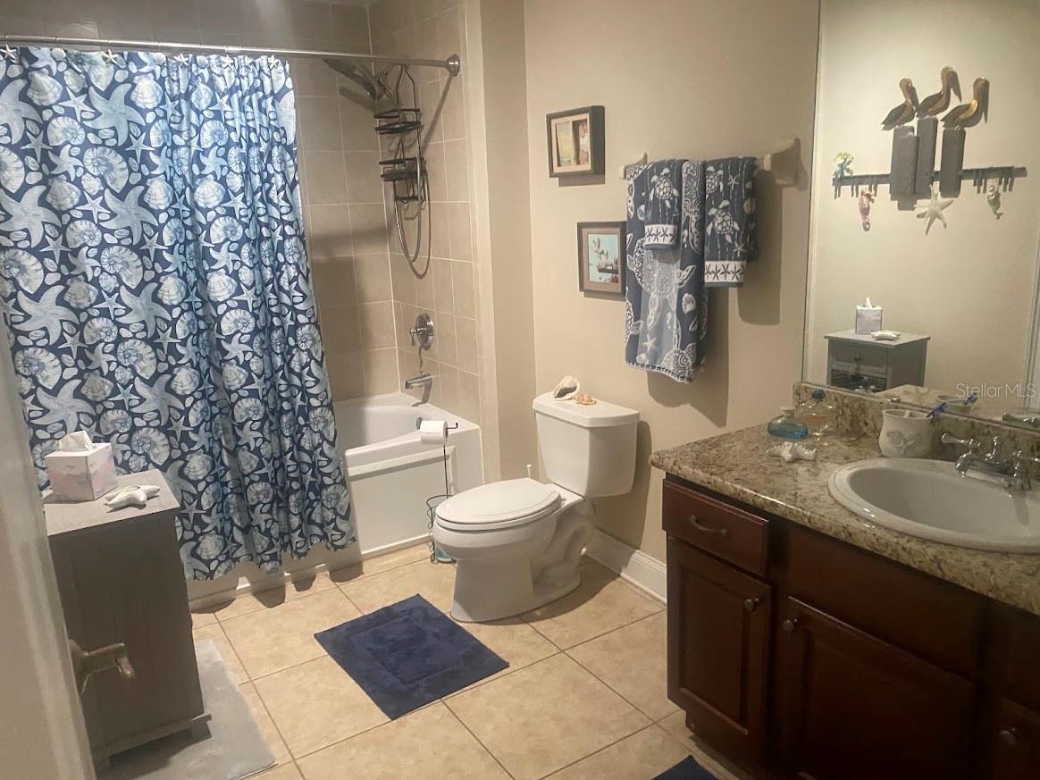 O6433900 Property Photo 18