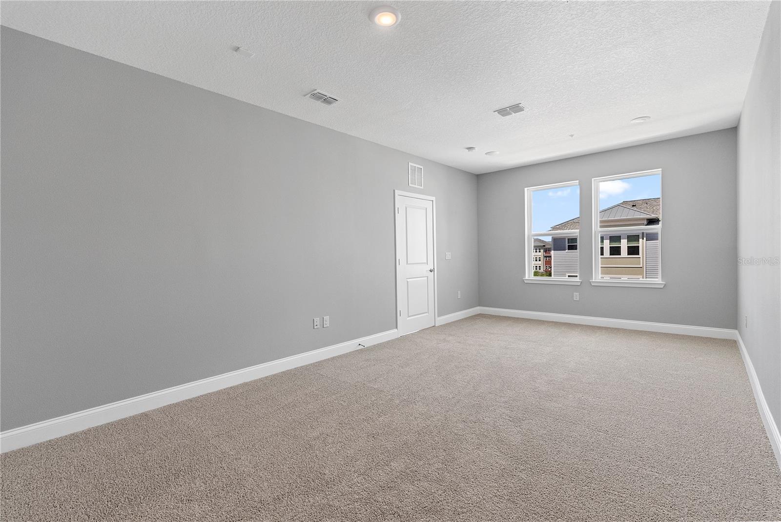 7557 Laureate Blvd #6401 Property Photo 30