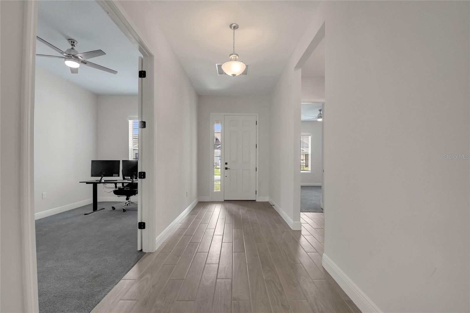 19062 Blueleaf St Property Photo 25