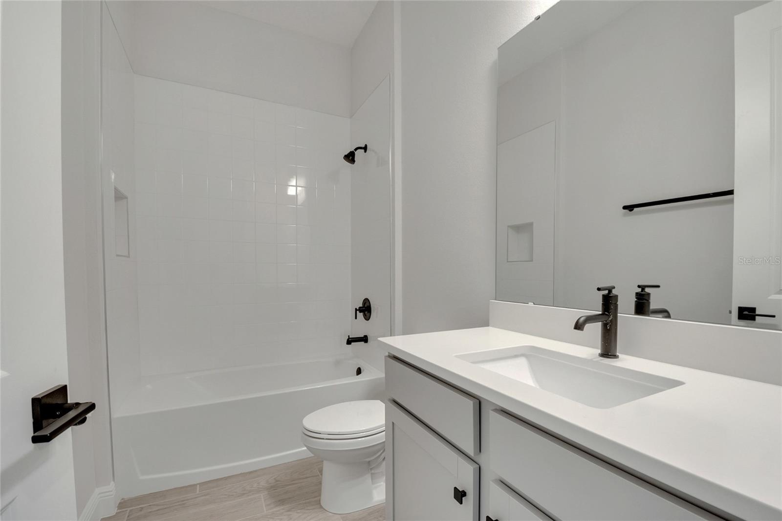 19062 Blueleaf St Property Photo 31