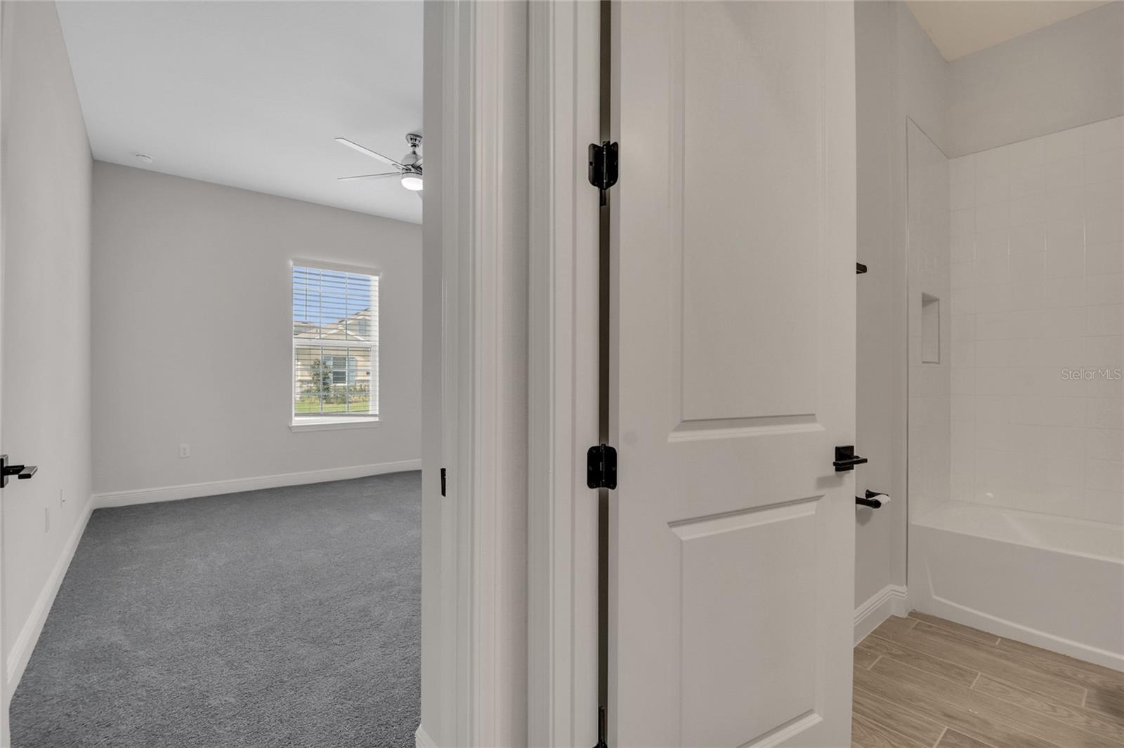 19062 Blueleaf St Property Photo 32