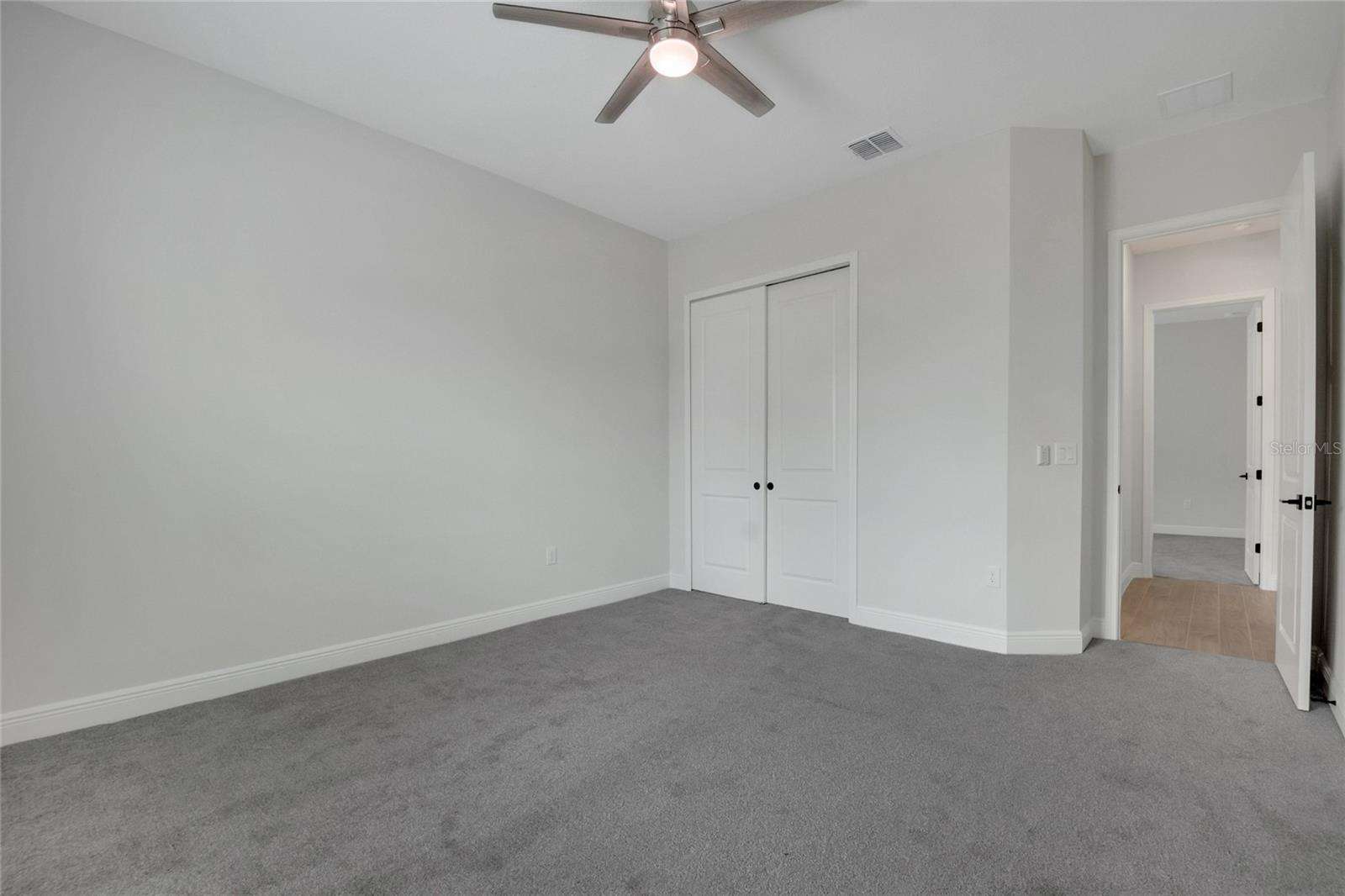 19062 Blueleaf St Property Photo 34