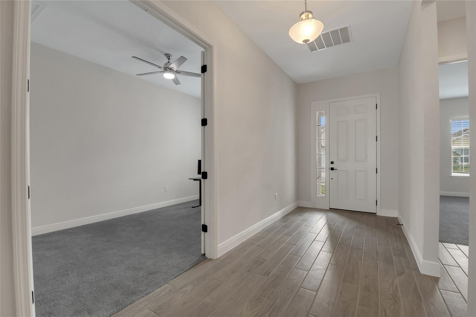 19062 Blueleaf St Property Photo 35