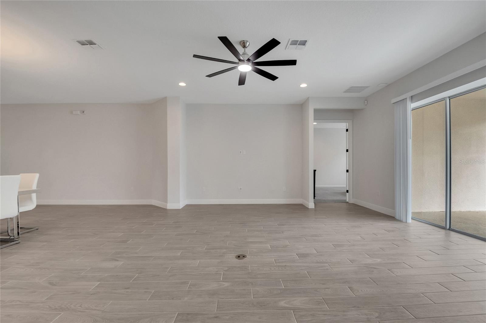 19062 Blueleaf St Property Photo 42