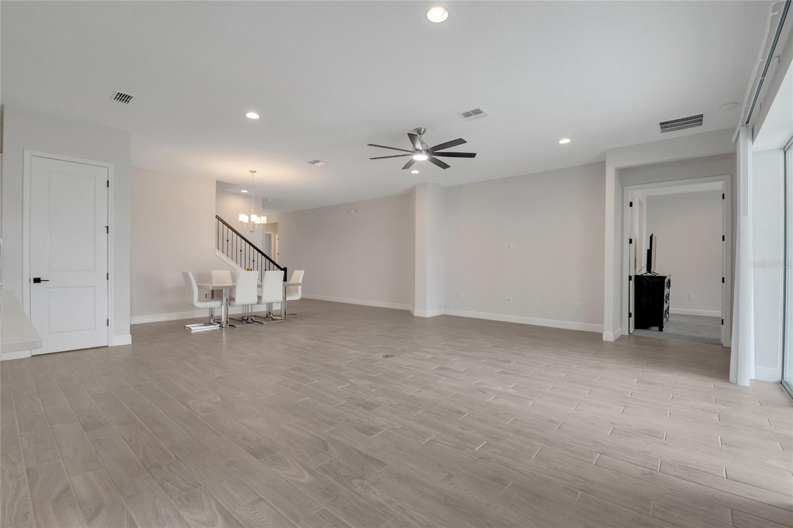 19062 Blueleaf St Property Photo 43