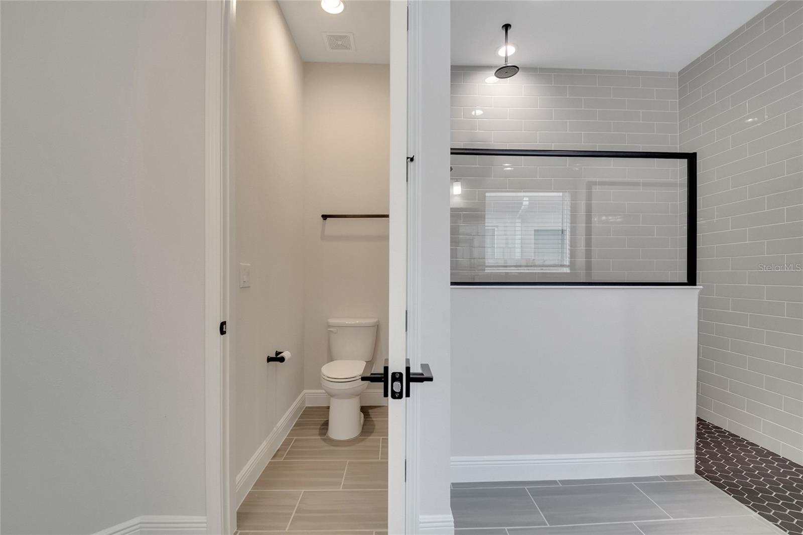 19062 Blueleaf St Property Photo 64