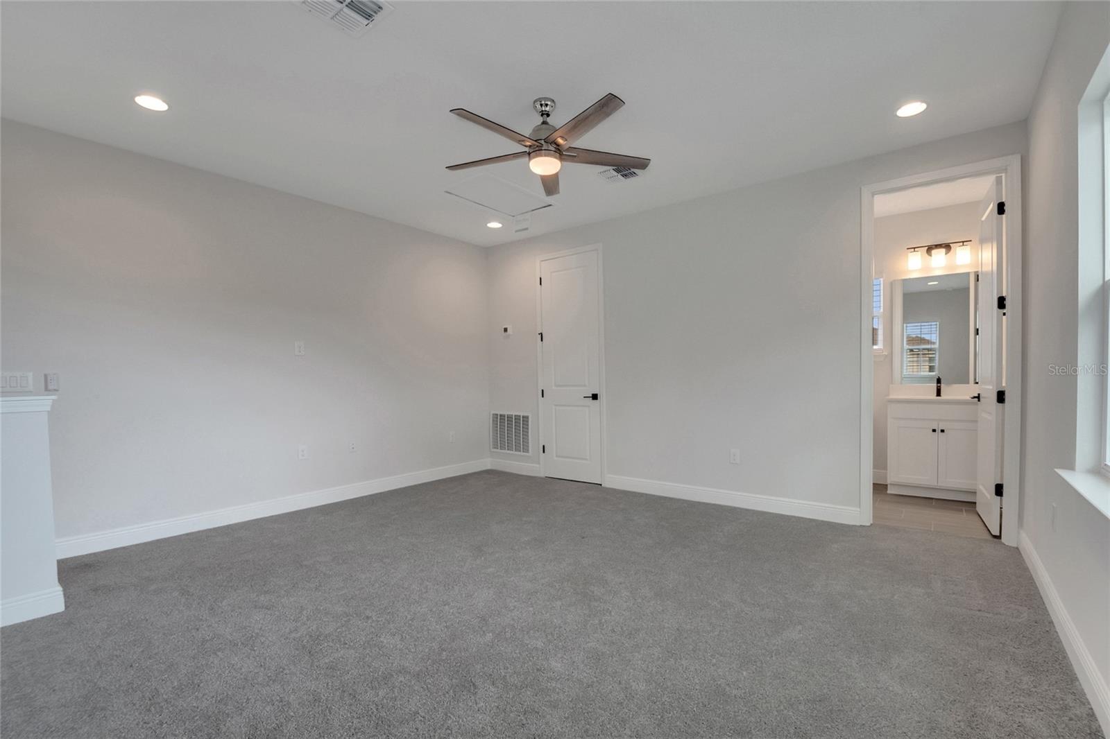 19062 Blueleaf St Property Photo 69
