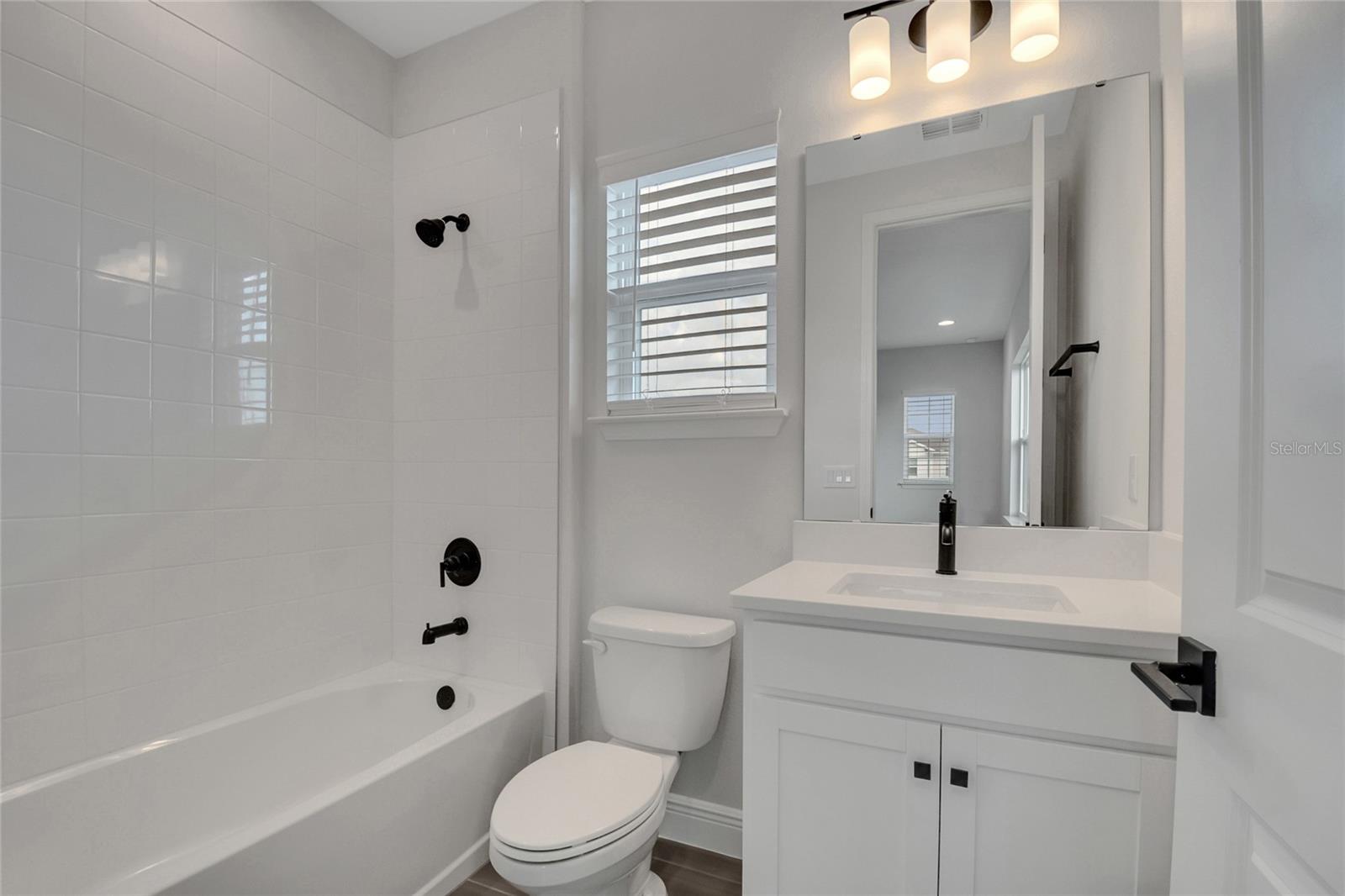19062 Blueleaf St Property Photo 70