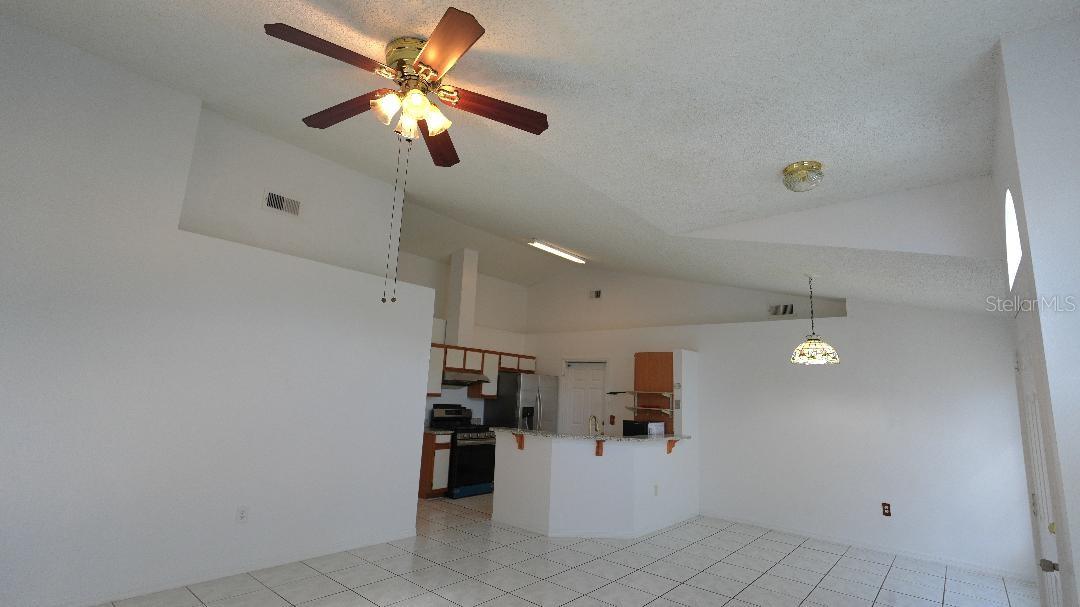 6849 Long Needle Ct Property Photo 4