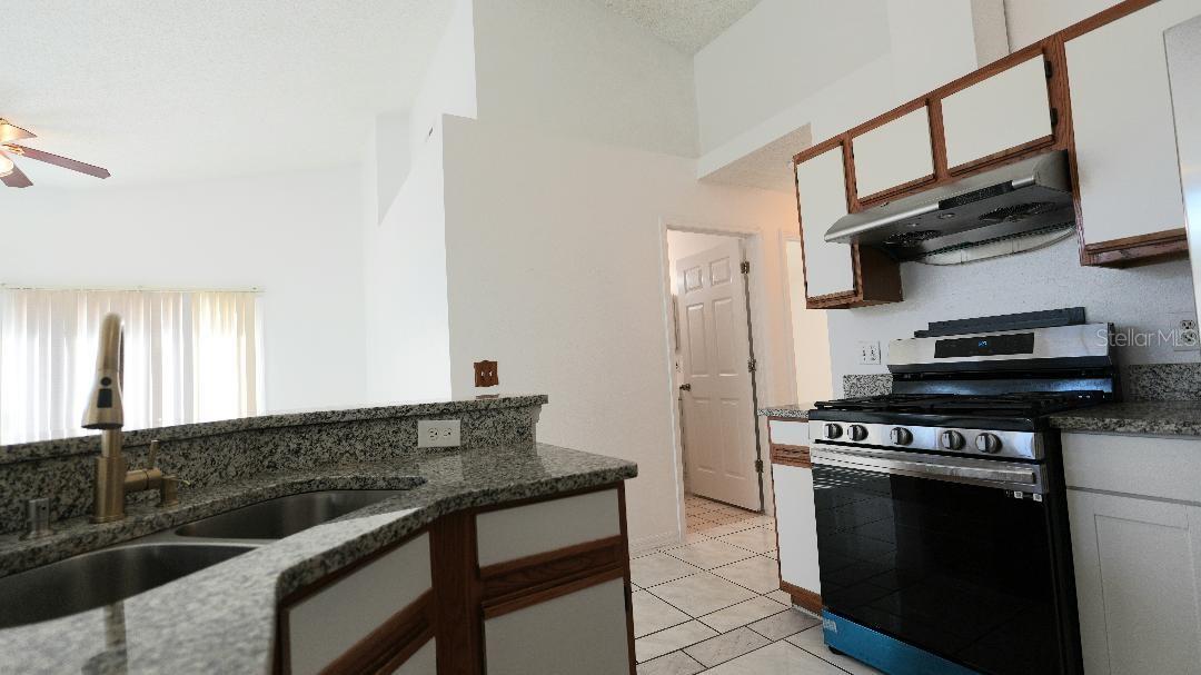 6849 Long Needle Ct Property Photo 9