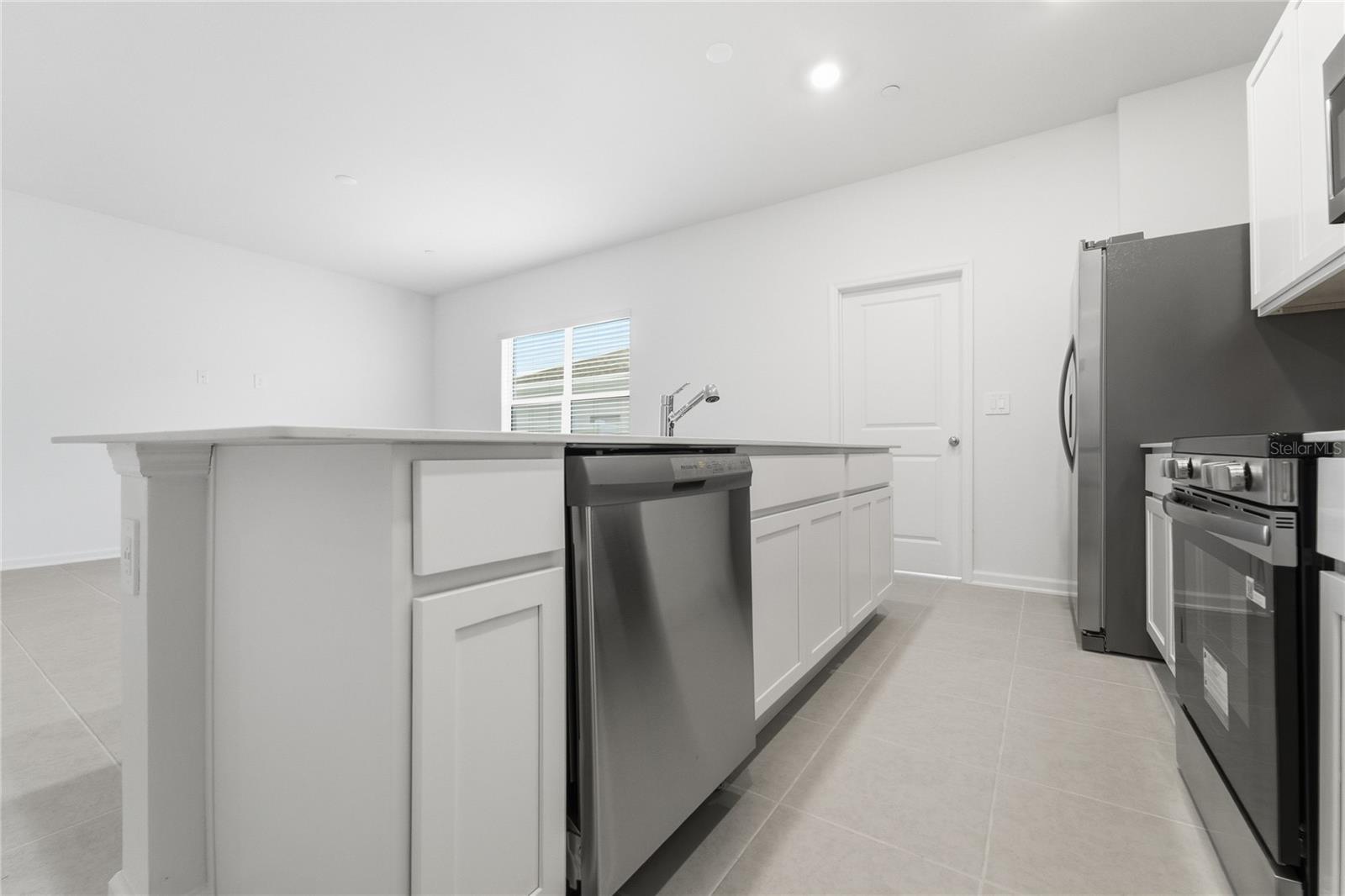 2228 Red Sun St Property Photo 12