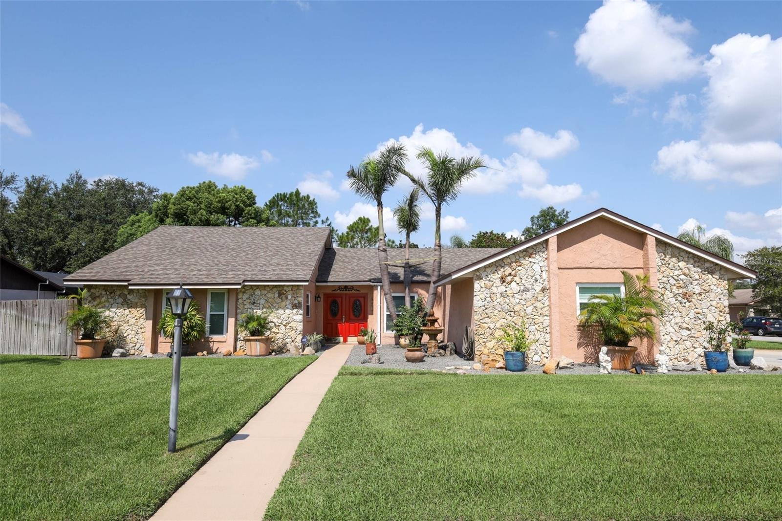 1534 Perez St Property Photo 1