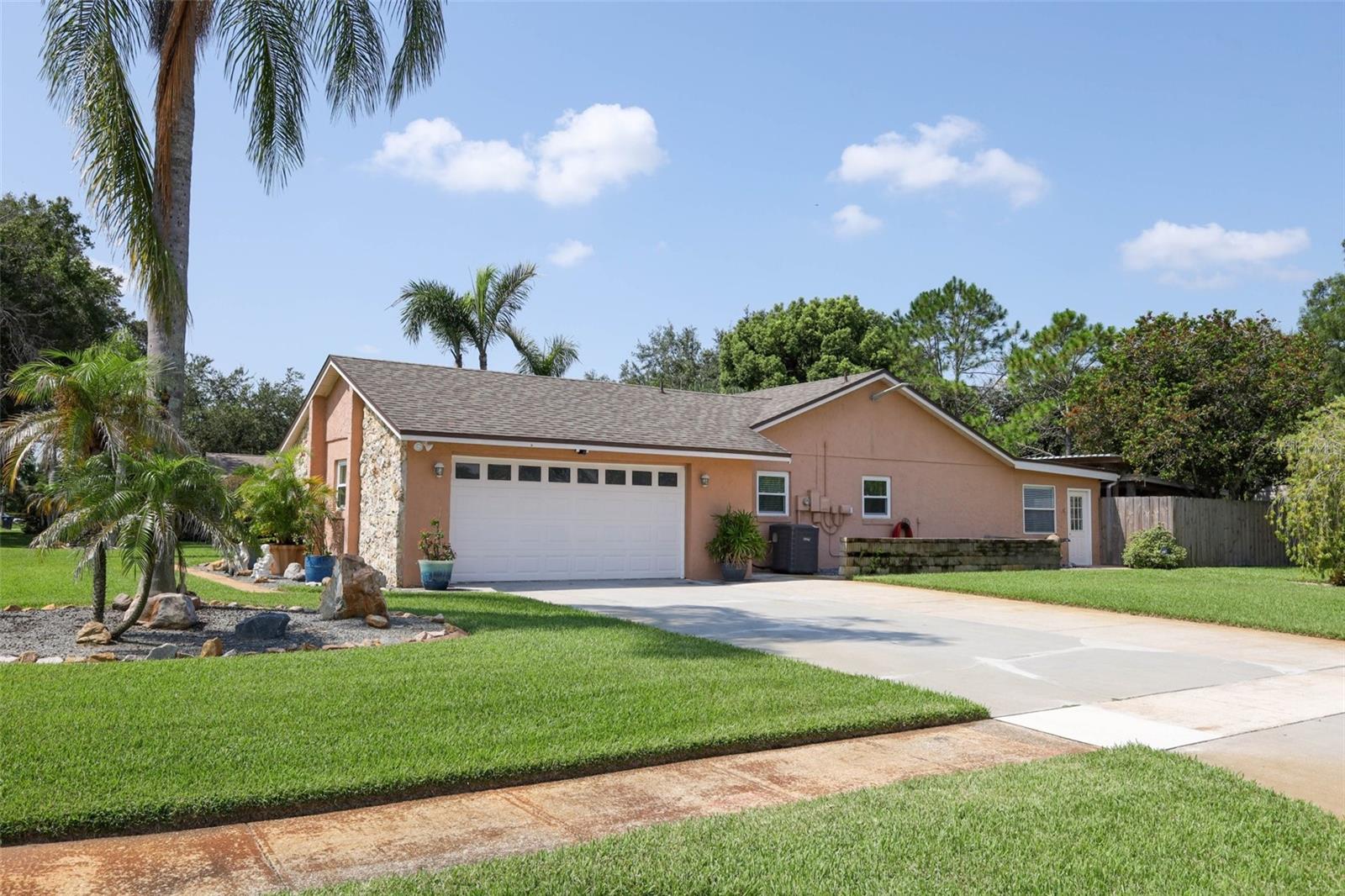 1534 Perez St Property Photo 12
