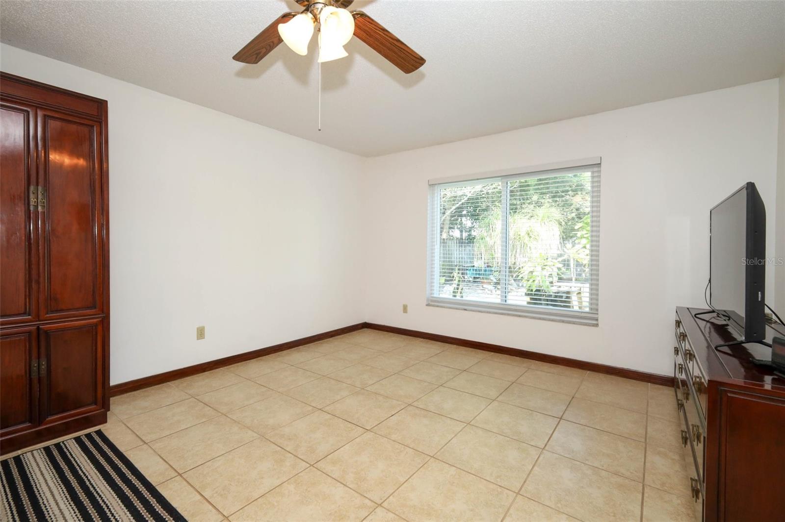 1534 Perez St Property Photo 27