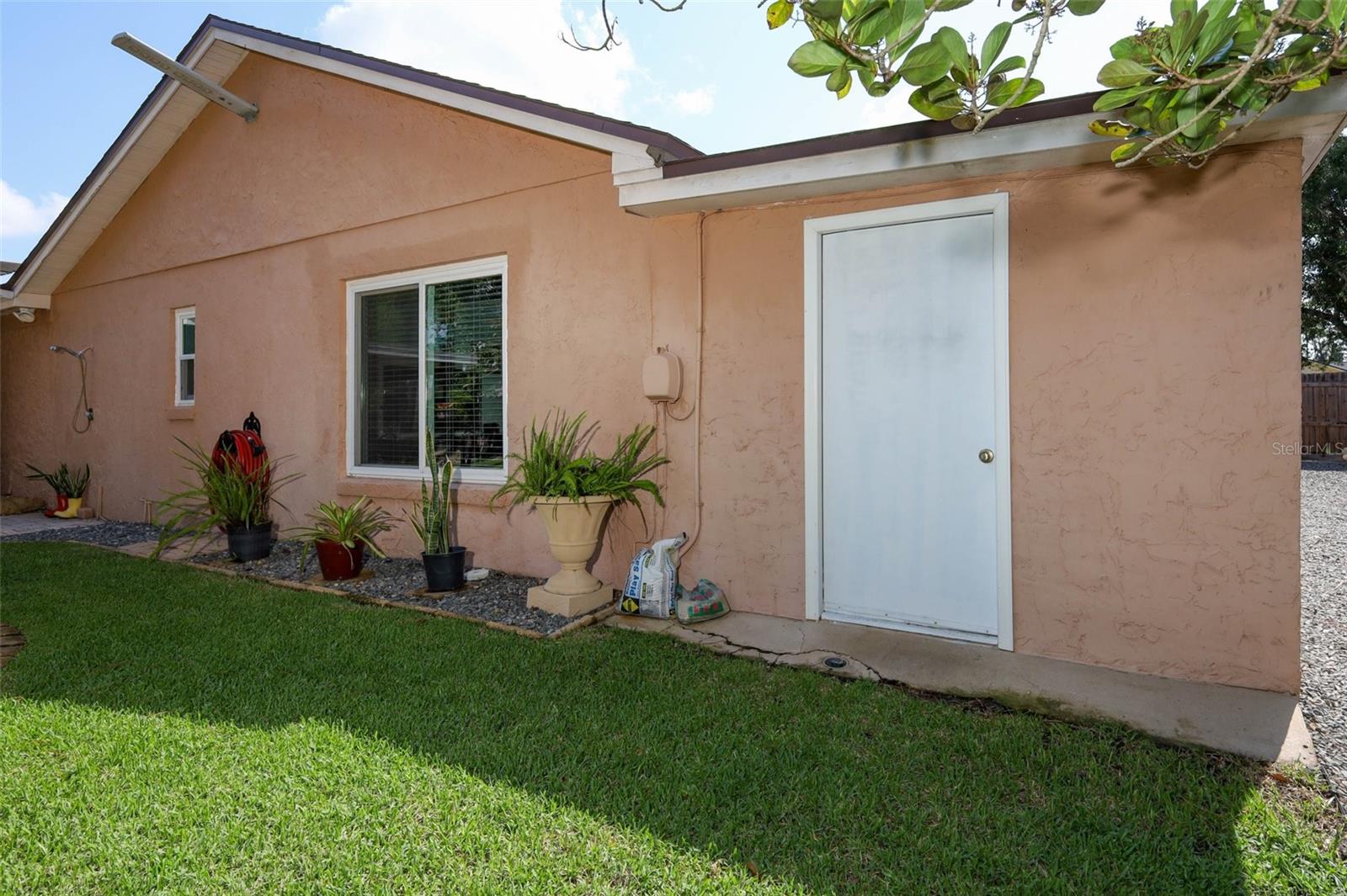 1534 Perez St Property Photo 41