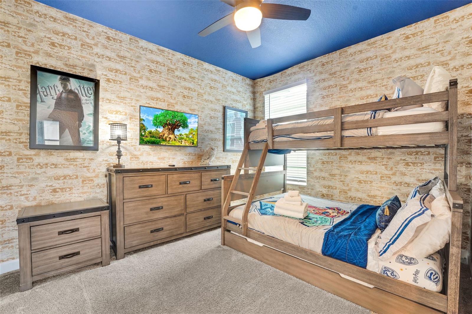 8968 Takeaway Way Property Photo 33