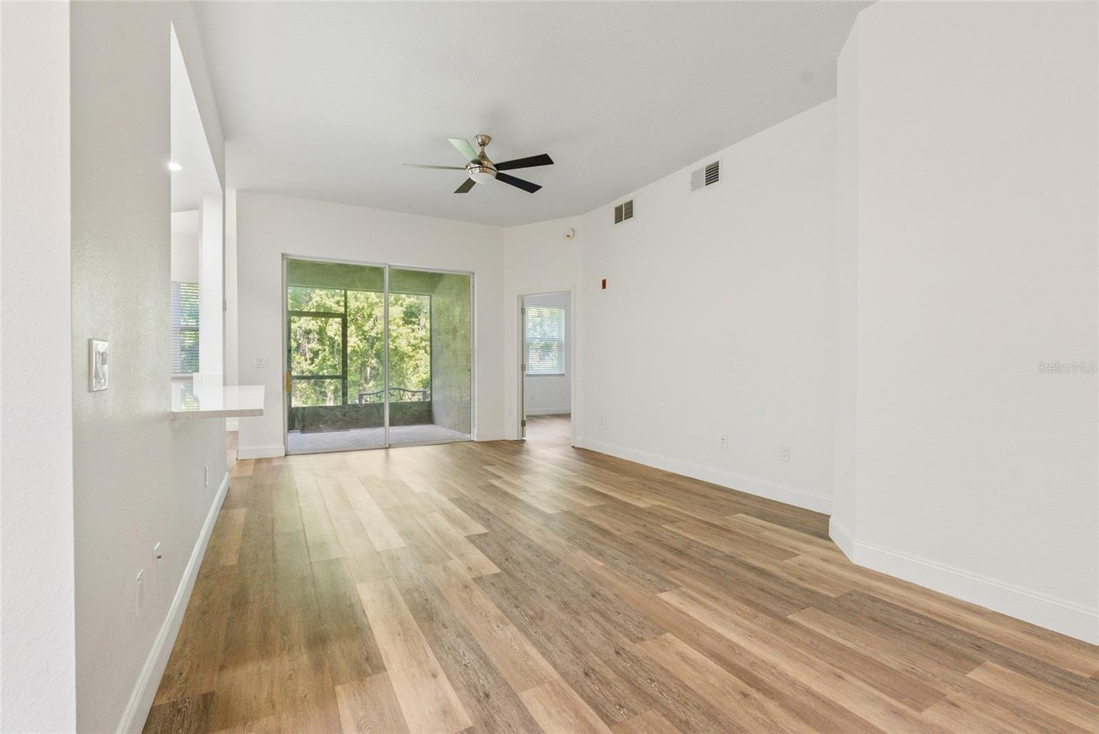 9416 Myrtle Creek Ln #701 Property Photo 7